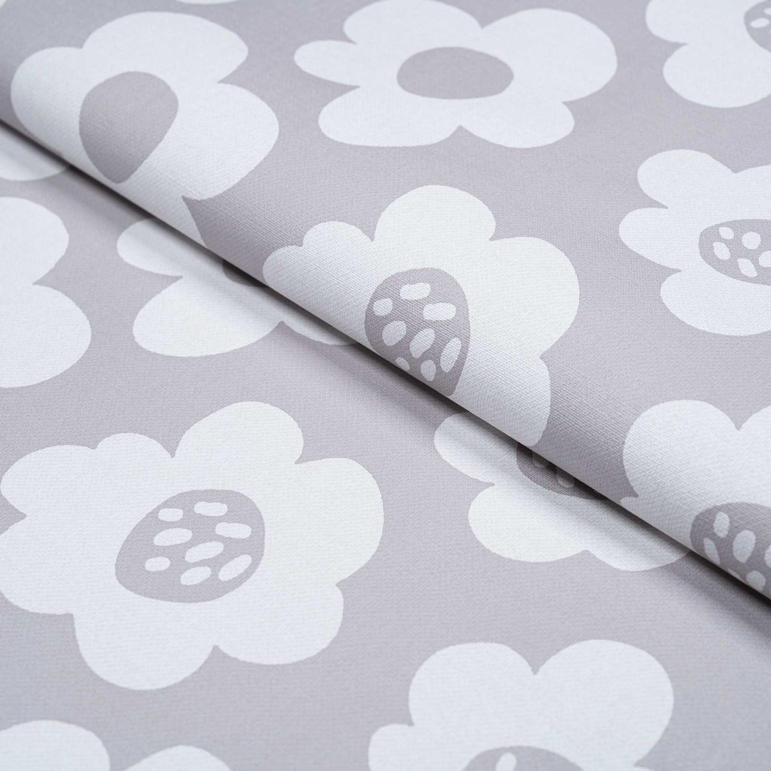 北欧テイストなグレー地にホワイト花柄のテーブルクロス