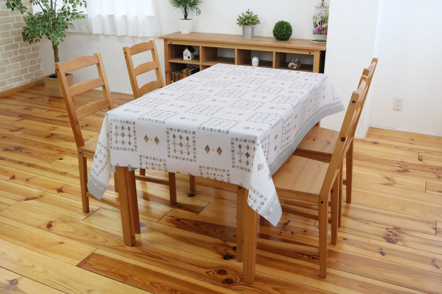 テーブルクロス MGPL-135 グレー (幅 約135cm×長さ10cm単位カット商品)