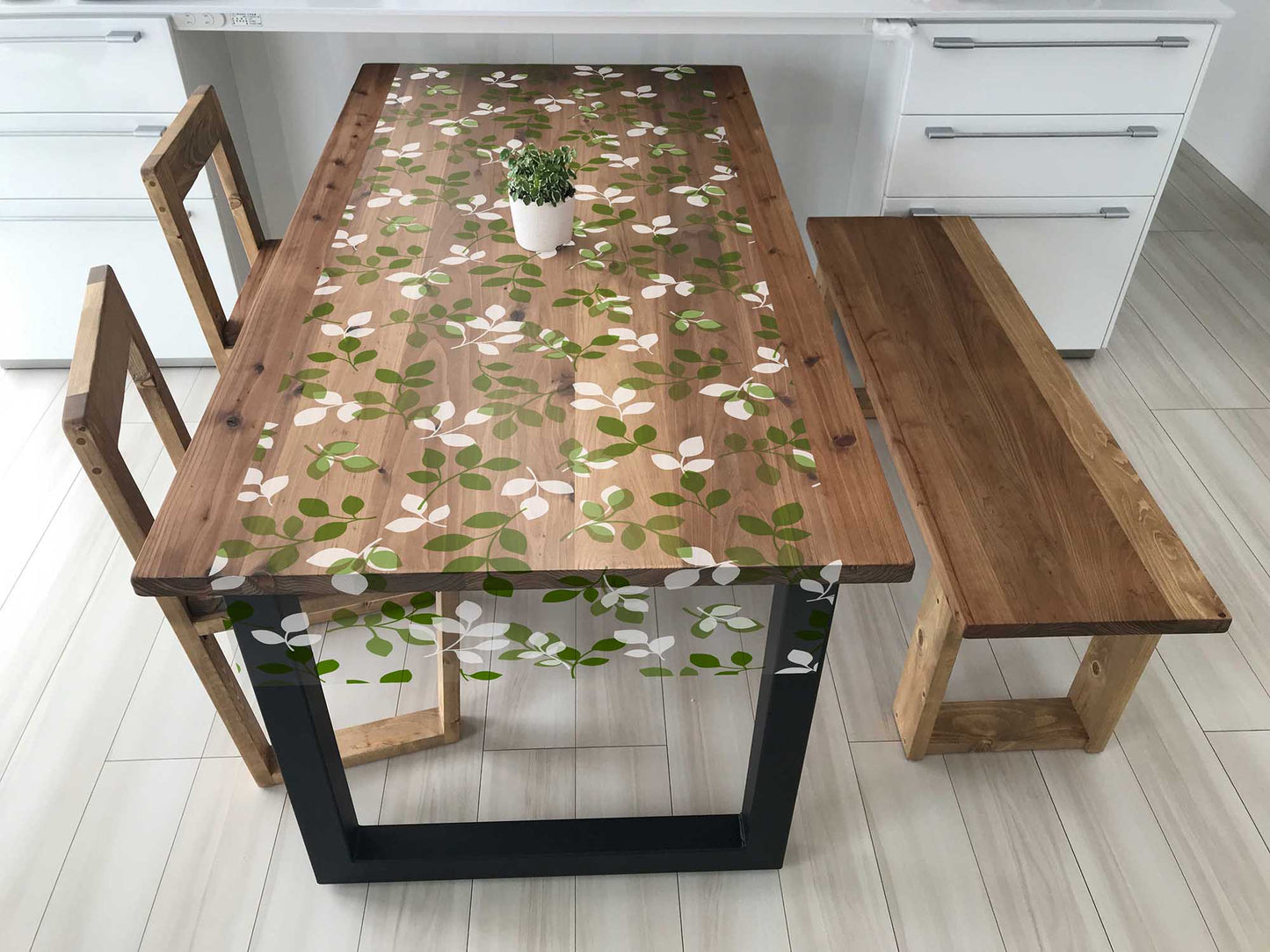 テーブルクロス リーフ グリーン クリアベース (幅 約135cm×長さ10cm単位カット商品)