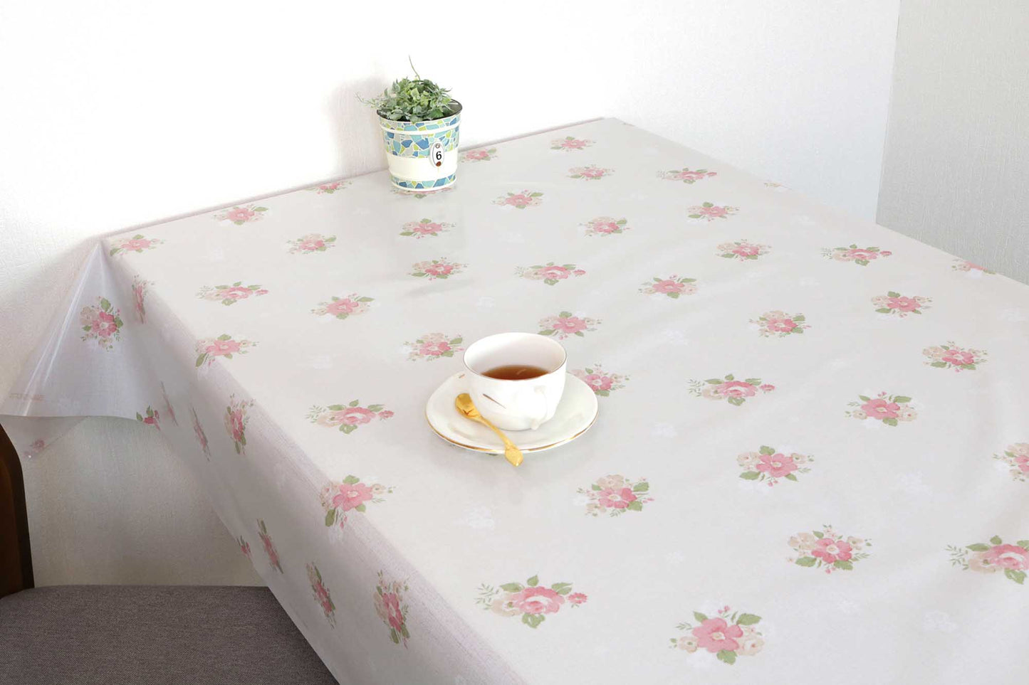 テーブルクロス 小花 ピンク (幅 約120cm×長さ10cm単位カット商品)
