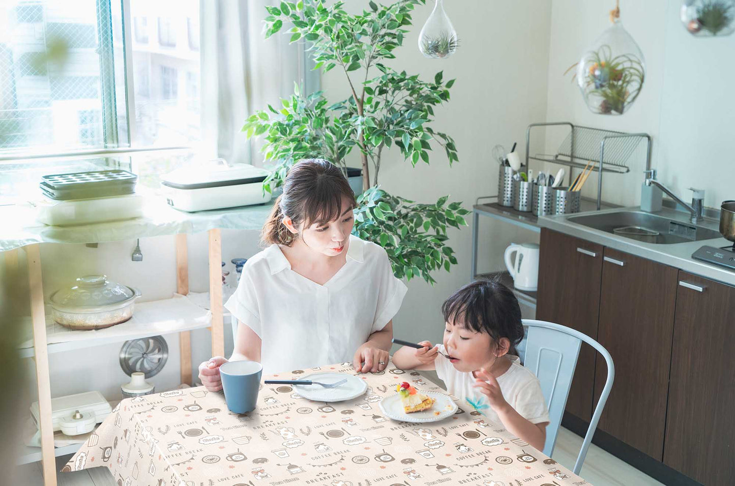 テーブルクロス カフェ ベージュ (幅 約120cm×長さ10cm単位カット商品)