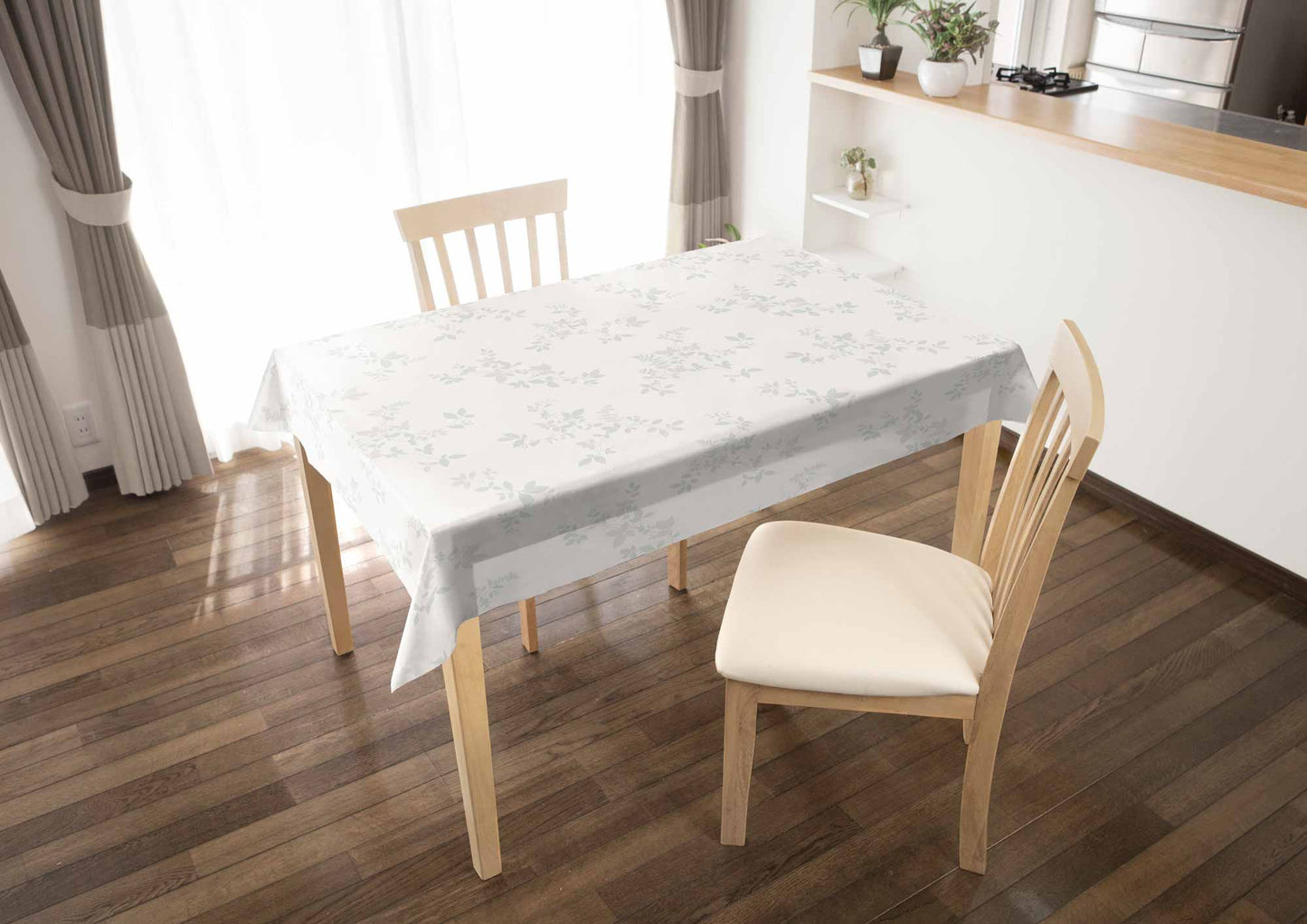 テーブルクロス 木漏れ日 グリーン (幅 約130cm×長さ10cm単位カット商品)