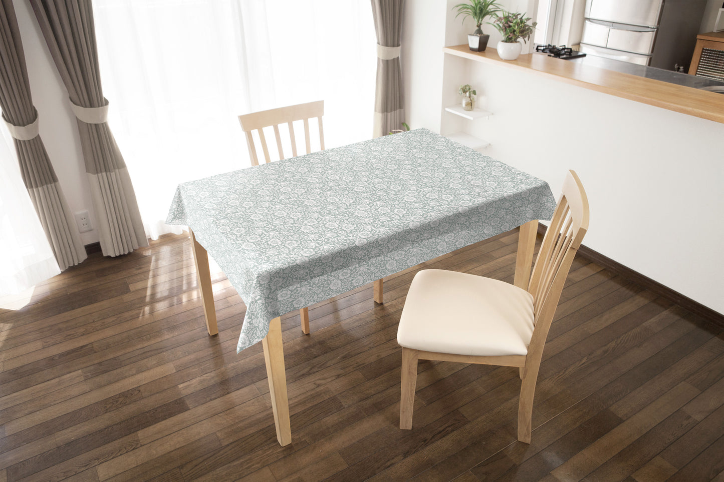 テーブルクロス 英国テイスト ハイビスカスモチーフ (幅 約120cm×長さ10cm単位カット商品)