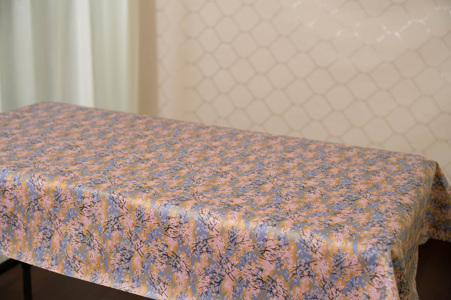 テーブルクロス 和柄 桜満開 （幅 約１０５ｃｍ×長さ１０ｃｍ単位カット商品）